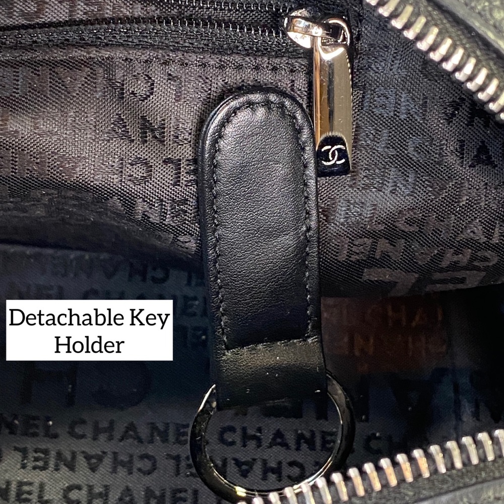 CHANEL Vintage Caviar Square Quilted Bowler Bag - Picture 14 of 17